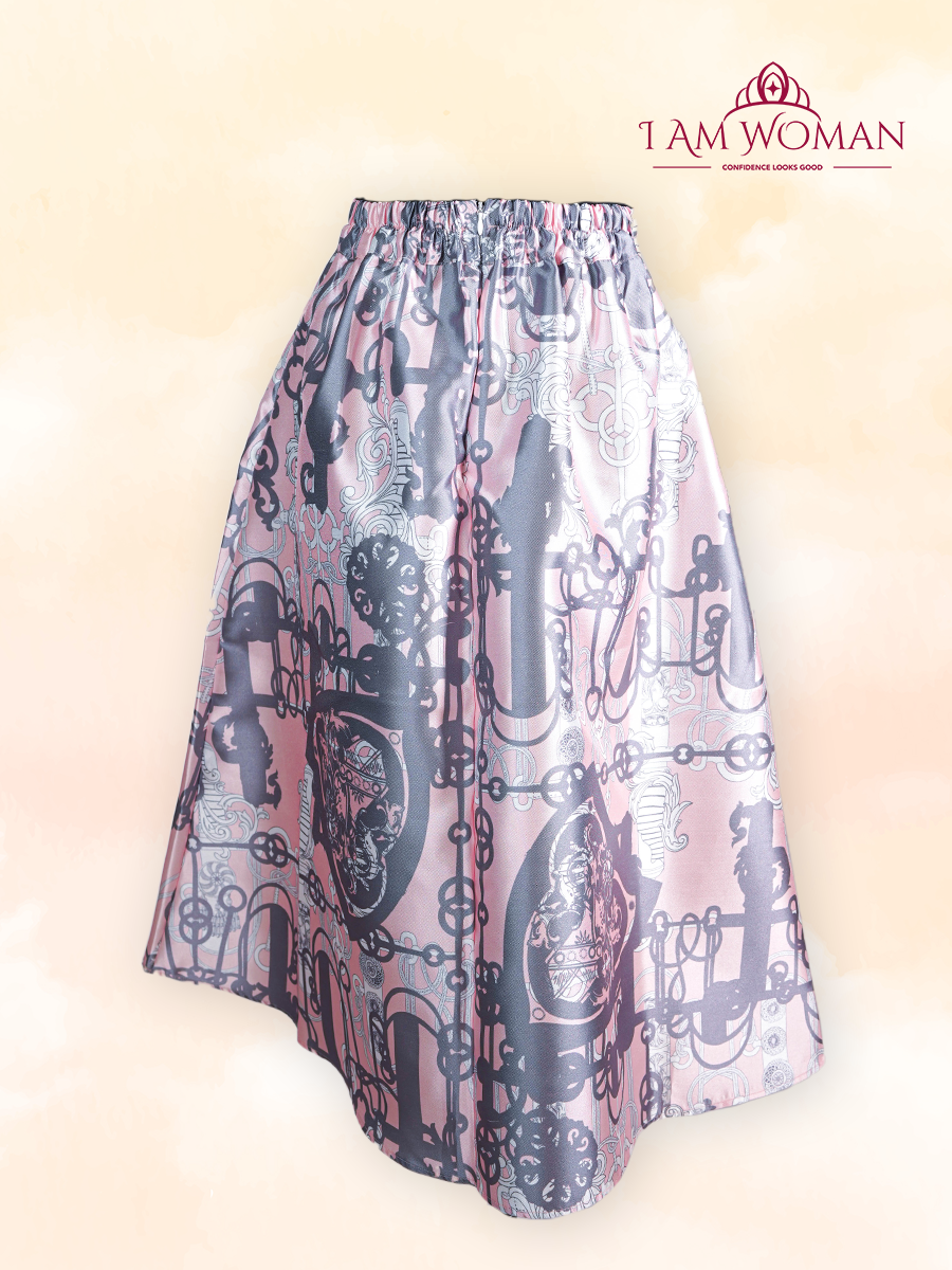 Pink pleated skirt with black pattern