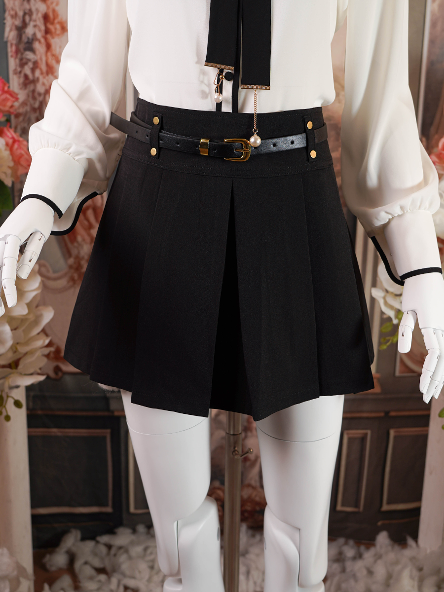 Black Pleated Mini Skirt With Belt